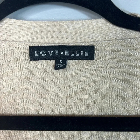 Love Ellie Cream Oversized Knit Soft Cardigan with Pockets - Small - EUC - Picture 4 of 8